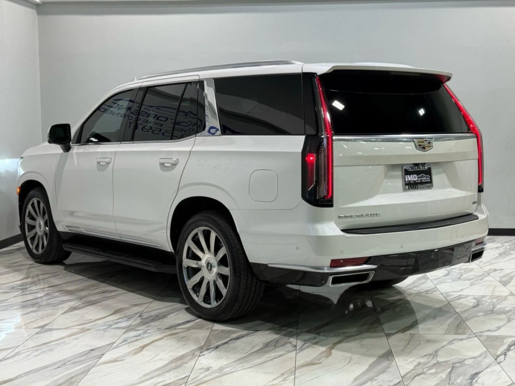 2021 Cadillac Escalade Image 8