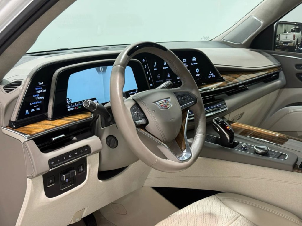 2021 Cadillac Escalade Image 12
