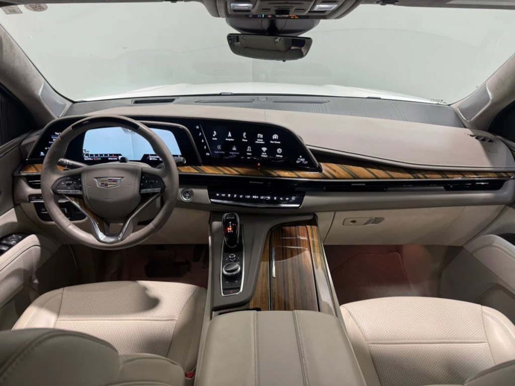2021 Cadillac Escalade Image 13