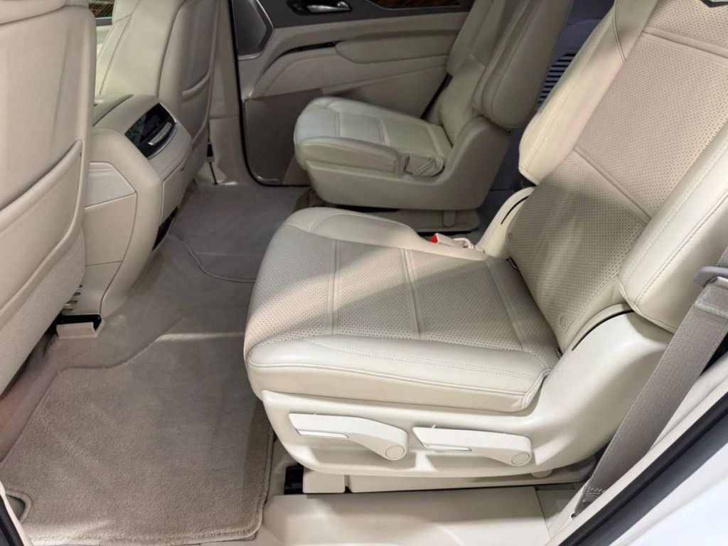 2021 Cadillac Escalade Image 25