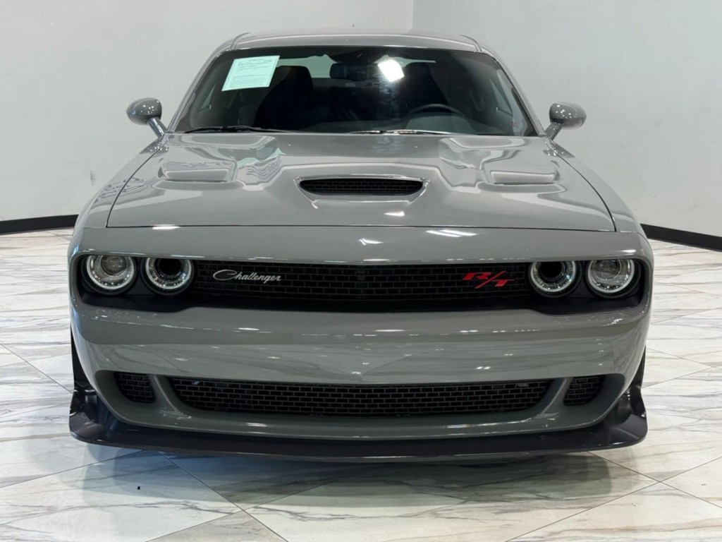 2023 Dodge Challenger Image 3
