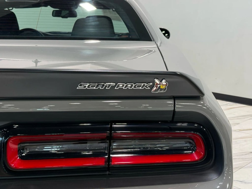 2023 Dodge Challenger Image 8