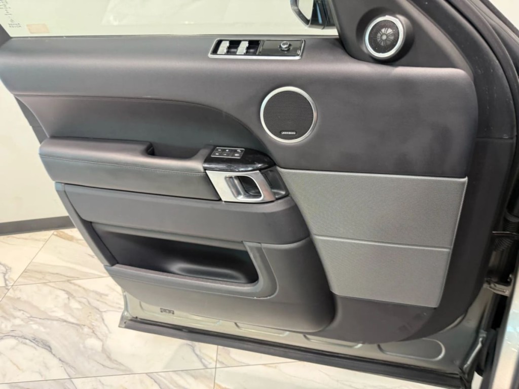 2018 Land Rover Range Rover Sport Image 10