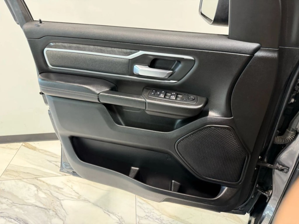 2022 RAM 1500 Image 10