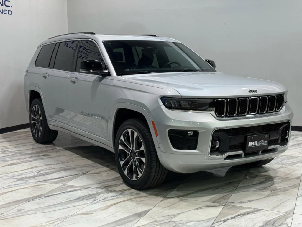 2021 Jeep Grand Cherokee Image 4