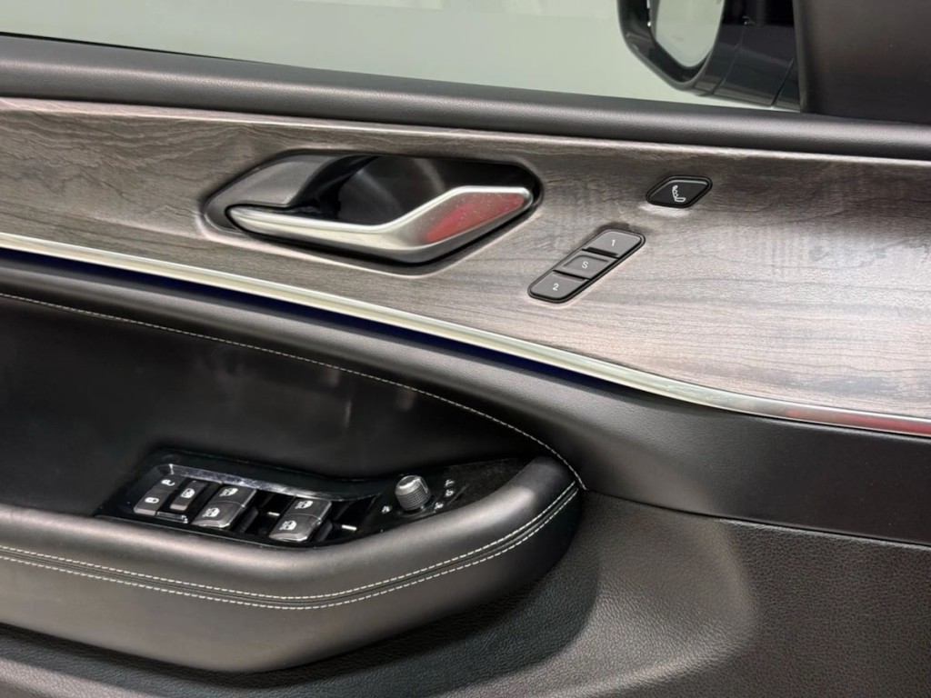 2021 Jeep Grand Cherokee Image 11