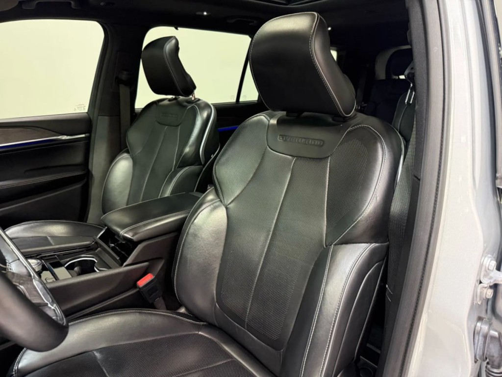 2021 Jeep Grand Cherokee Image 23