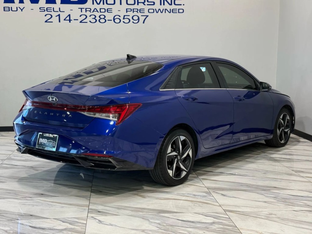 2021 Hyundai Elantra Image 8