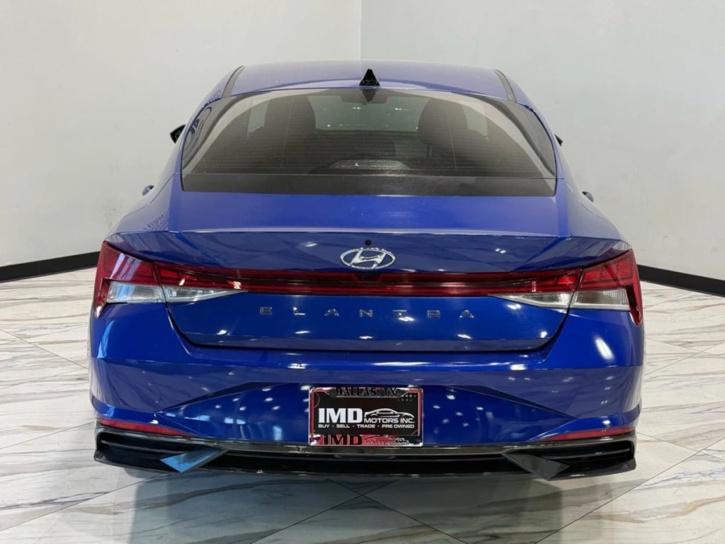 2021 Hyundai Elantra Image 9