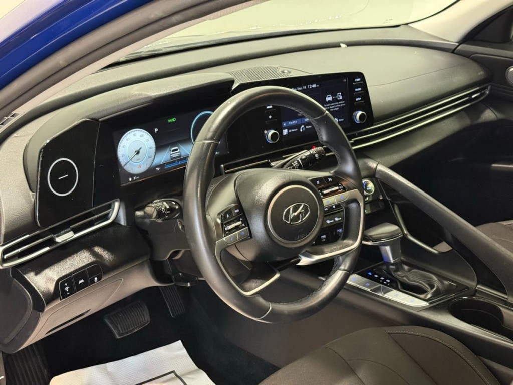 2021 Hyundai Elantra Image 14