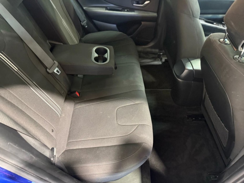 2021 Hyundai Elantra Image 33