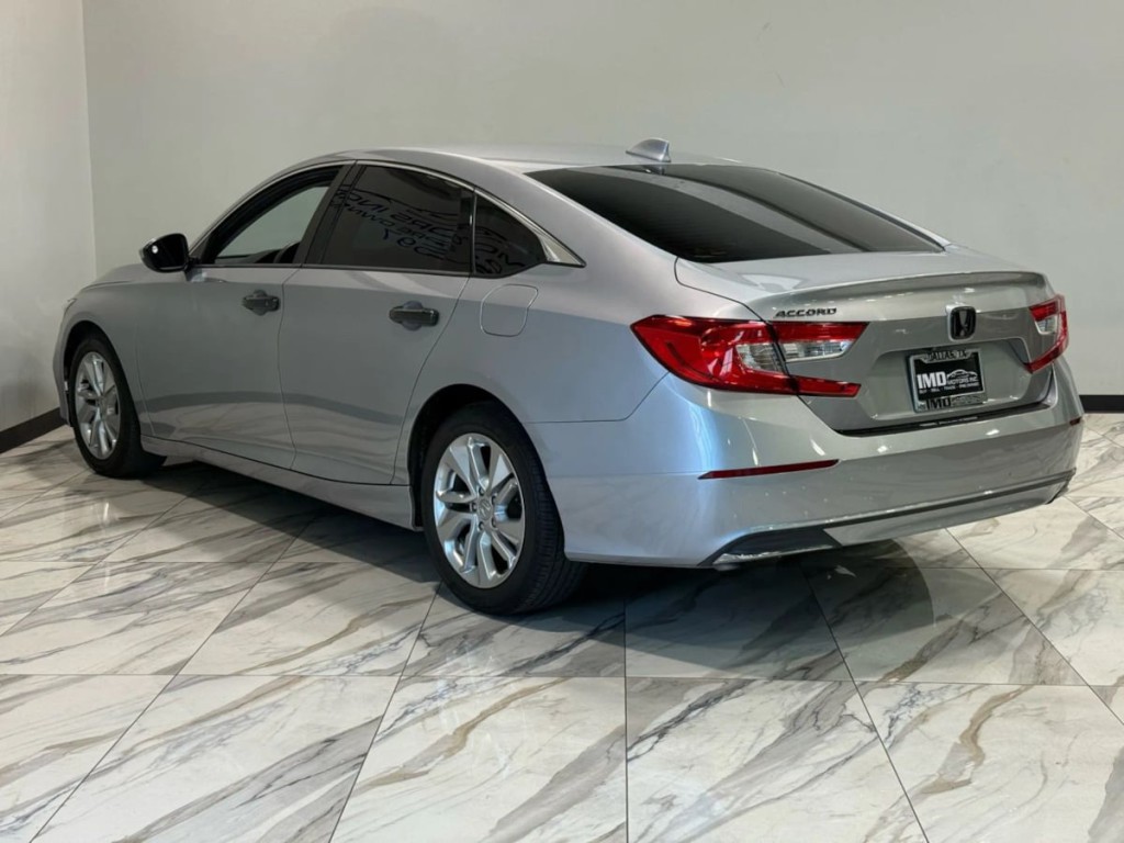 2019 Honda Accord Image 8