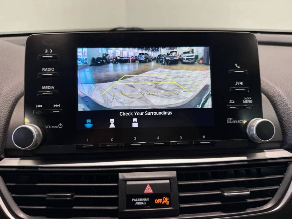 2019 Honda Accord Image 19