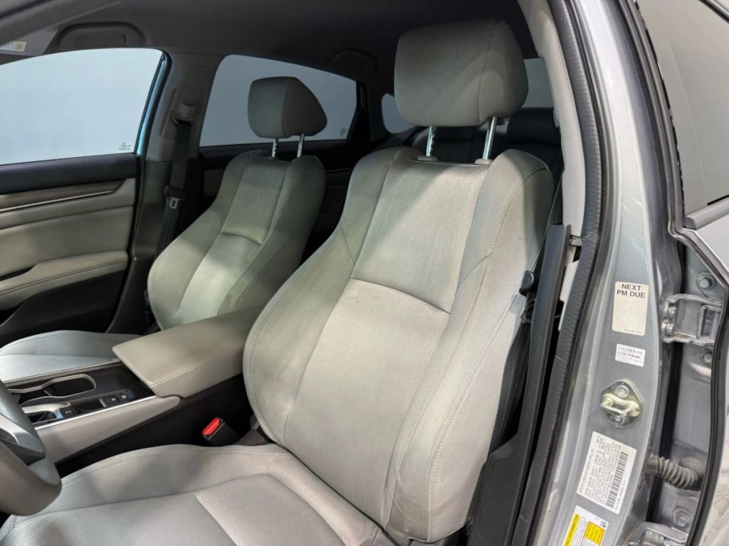 2019 Honda Accord Image 21