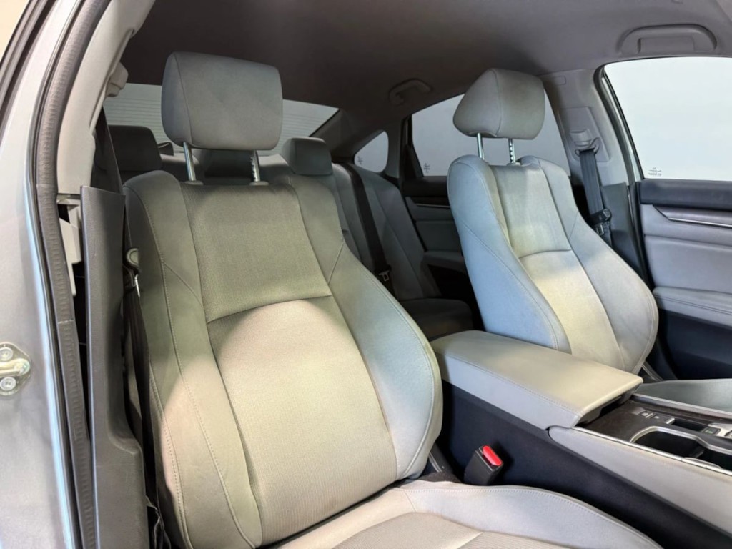 2019 Honda Accord Image 26