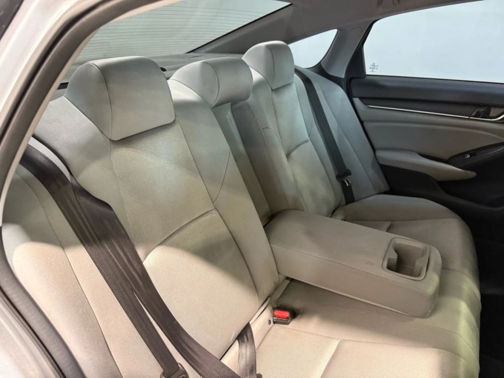 2019 Honda Accord Image 28
