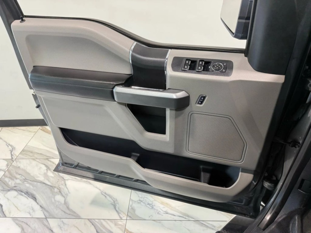 2017 Ford F-150 Image 10