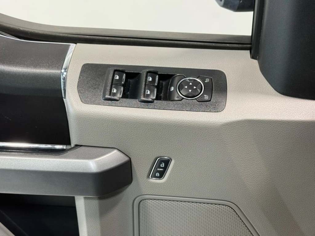 2017 Ford F-150 Image 11