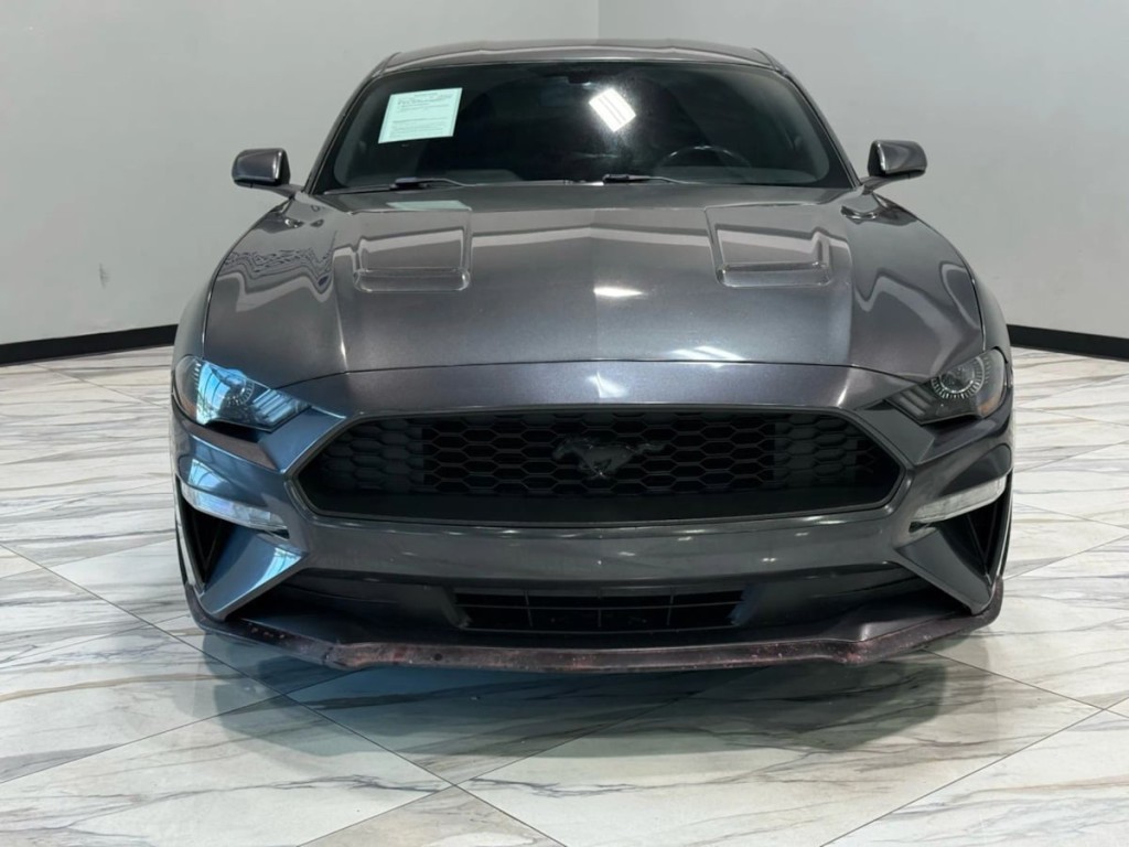 2018 Ford Mustang Image 3