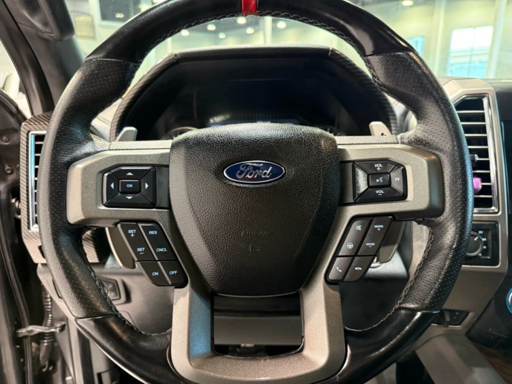 2015 Ford F-150 Image 14