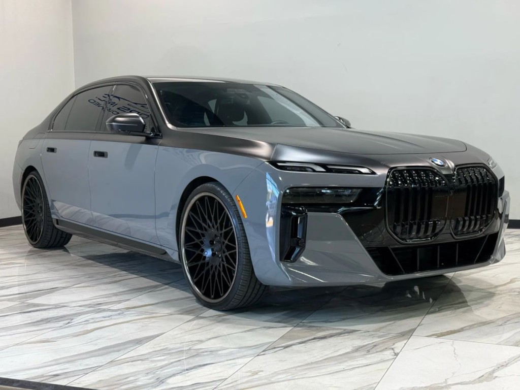 2025 BMW 7 Series Image 4