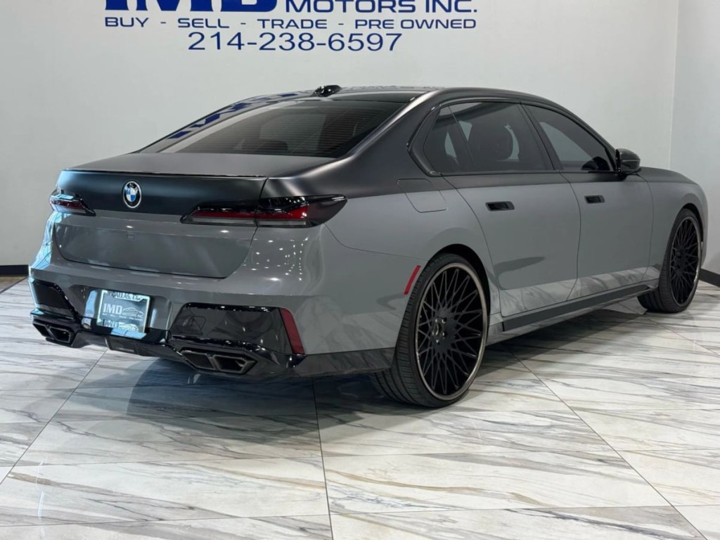 2025 BMW 7 Series Image 8