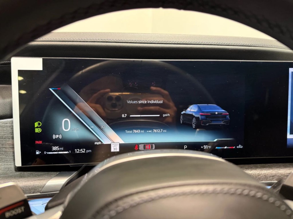 2025 BMW 7 Series Image 19
