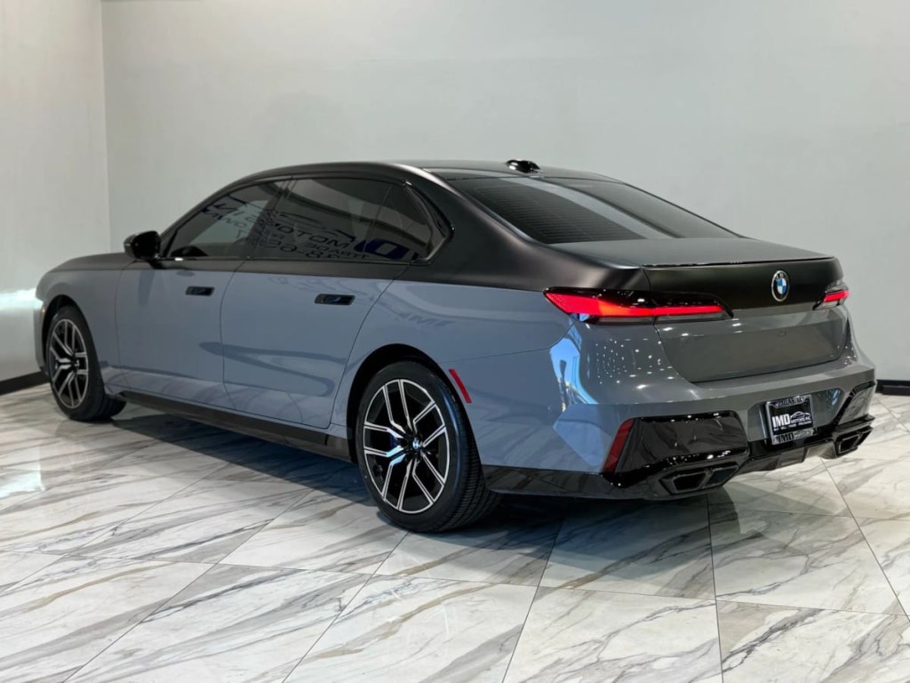 2025 BMW 7 Series Image 10