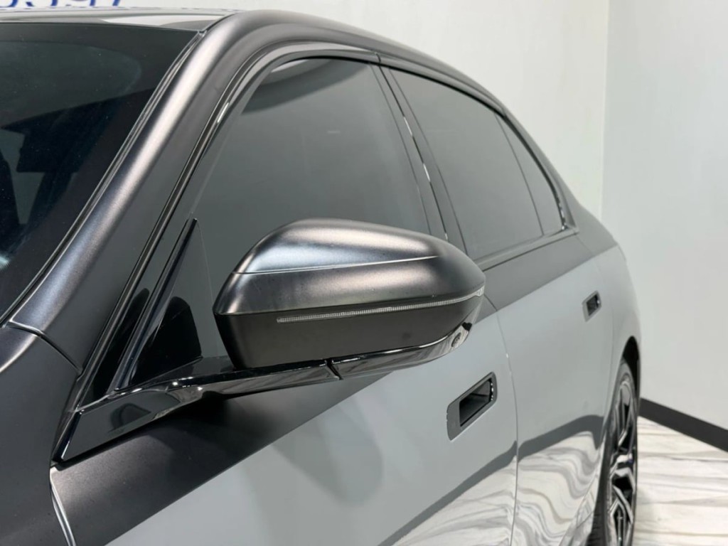 2025 BMW 7 Series Image 12