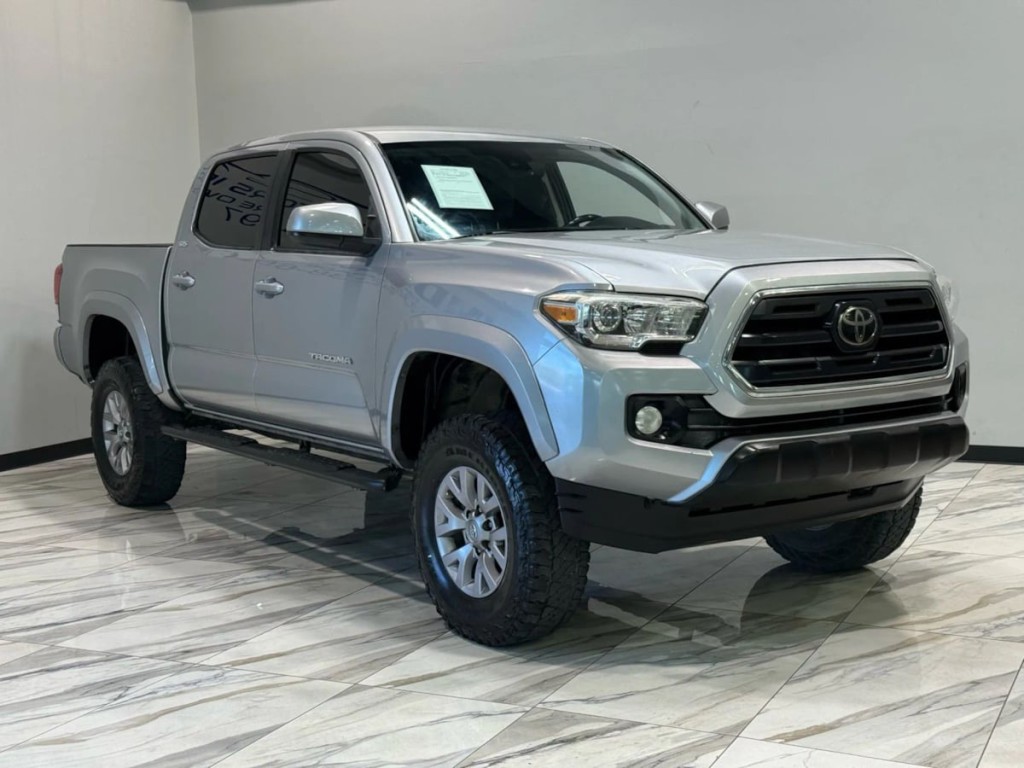 2018 Toyota Tacoma Image 4