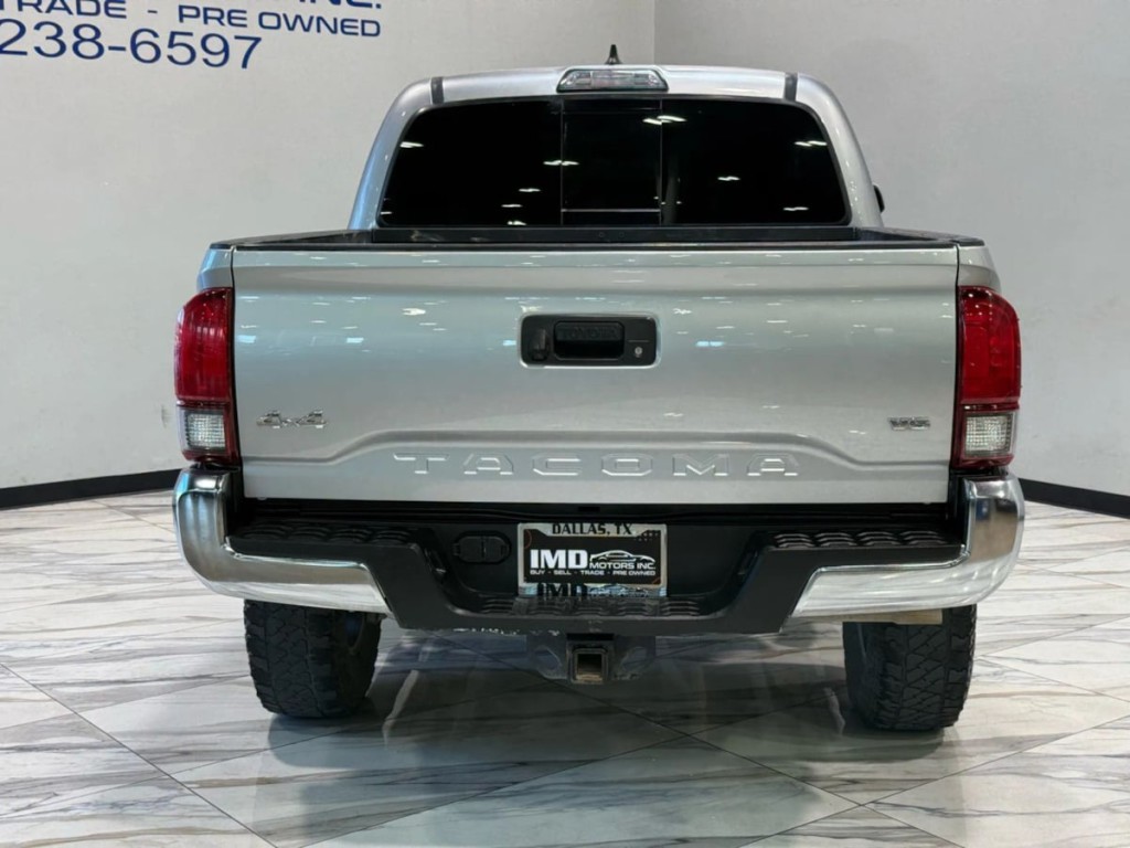 2018 Toyota Tacoma Image 7