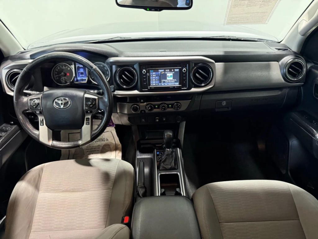 2018 Toyota Tacoma Image 13