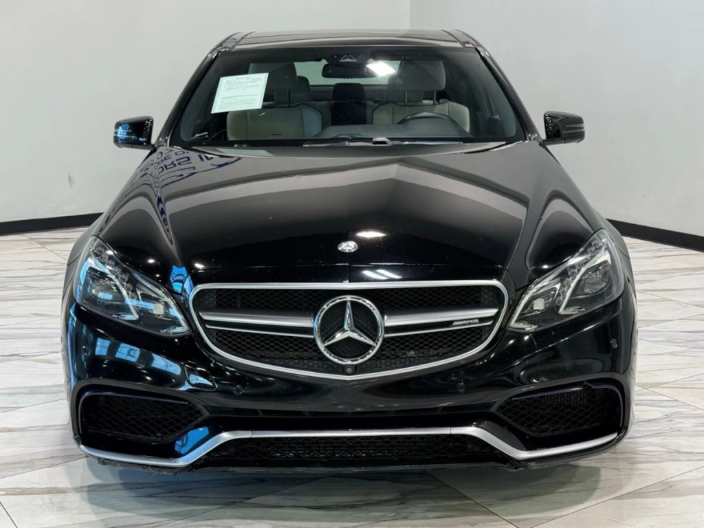 2015 Mercedes-Benz E-Class Image 3