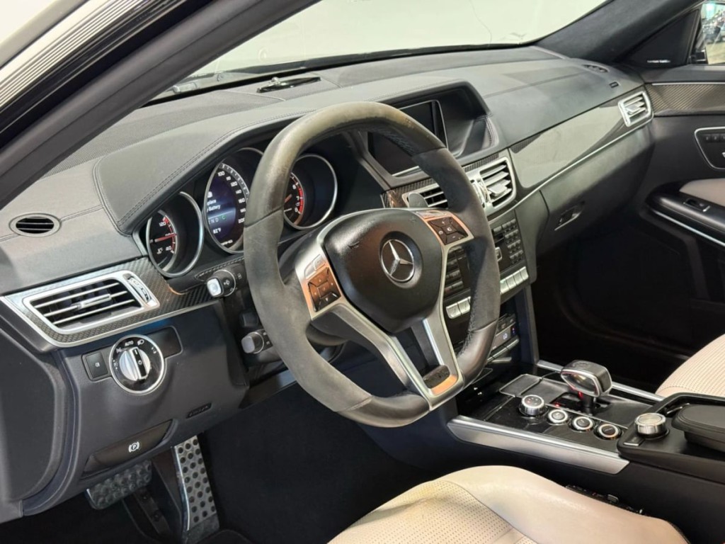 2015 Mercedes-Benz E-Class Image 12