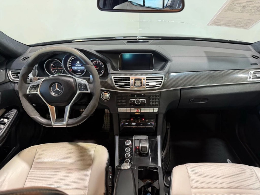 2015 Mercedes-Benz E-Class Image 13