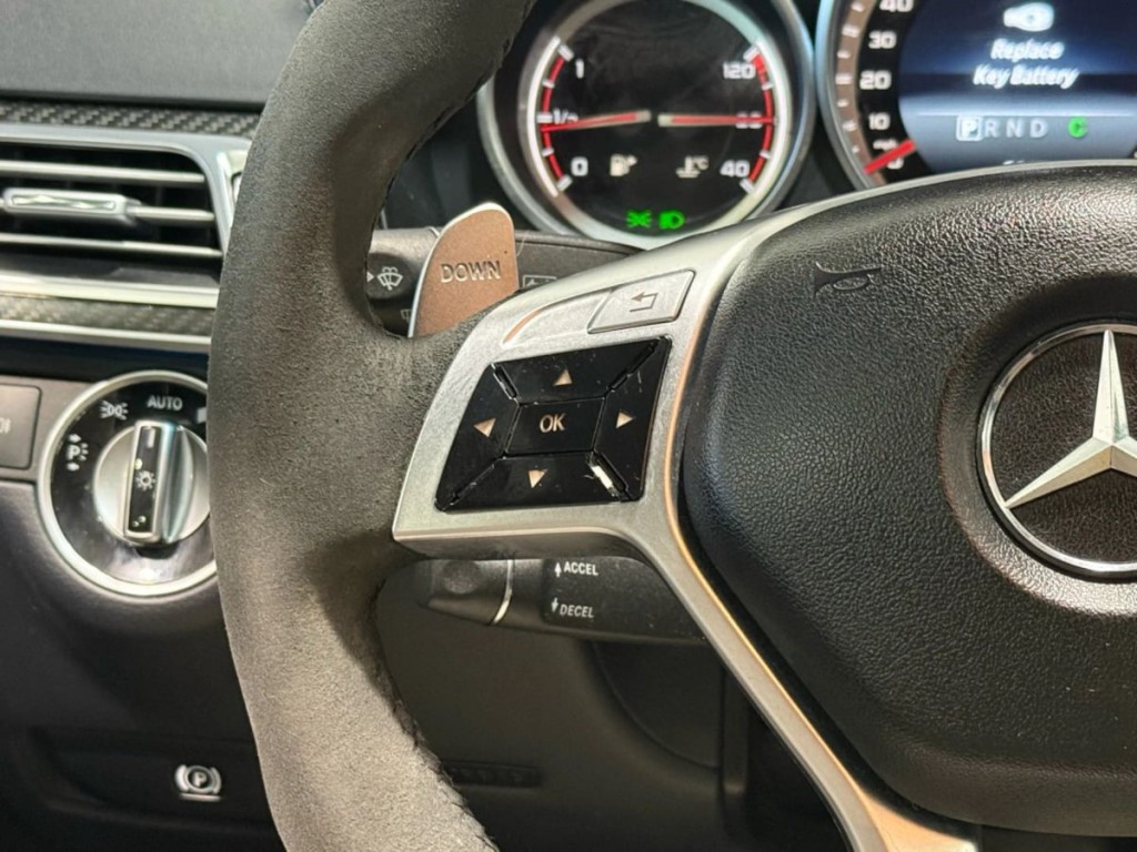 2015 Mercedes-Benz E-Class Image 18