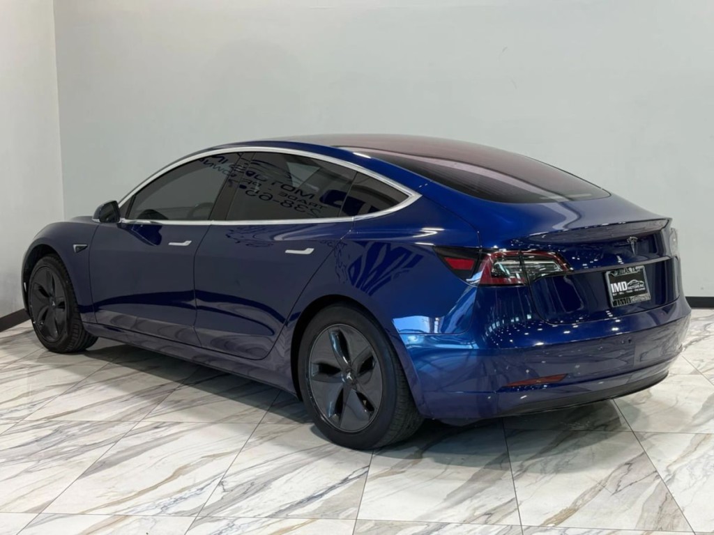 2018 Tesla Model 3 Image 8