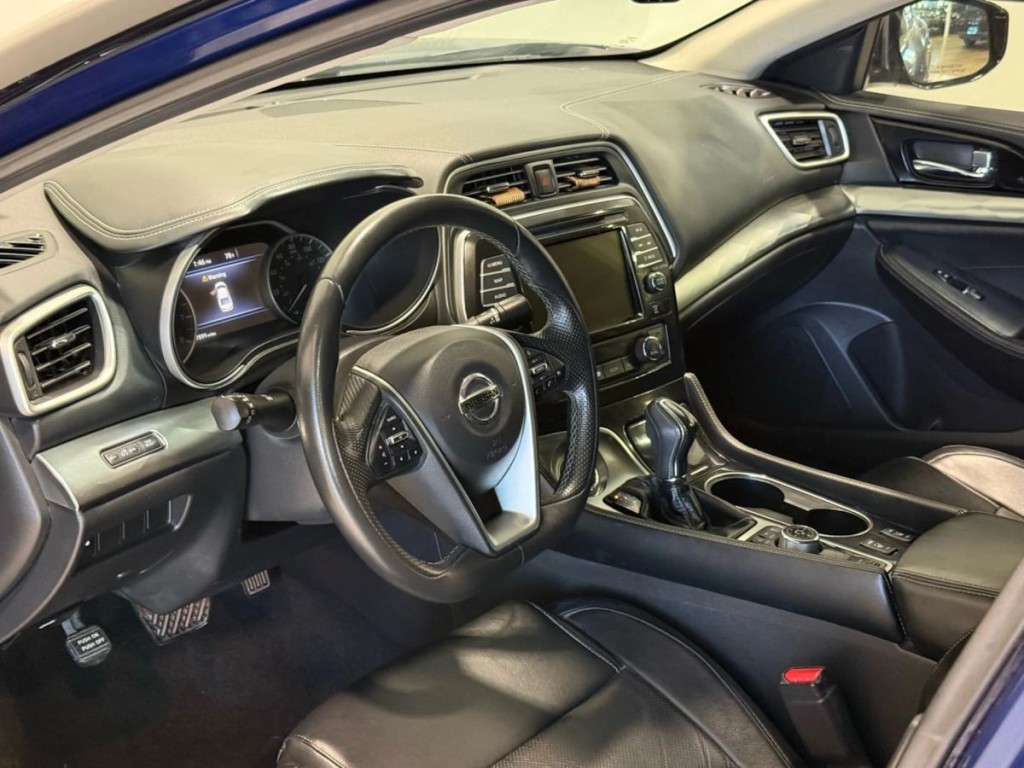 2021 Nissan Maxima Image 13