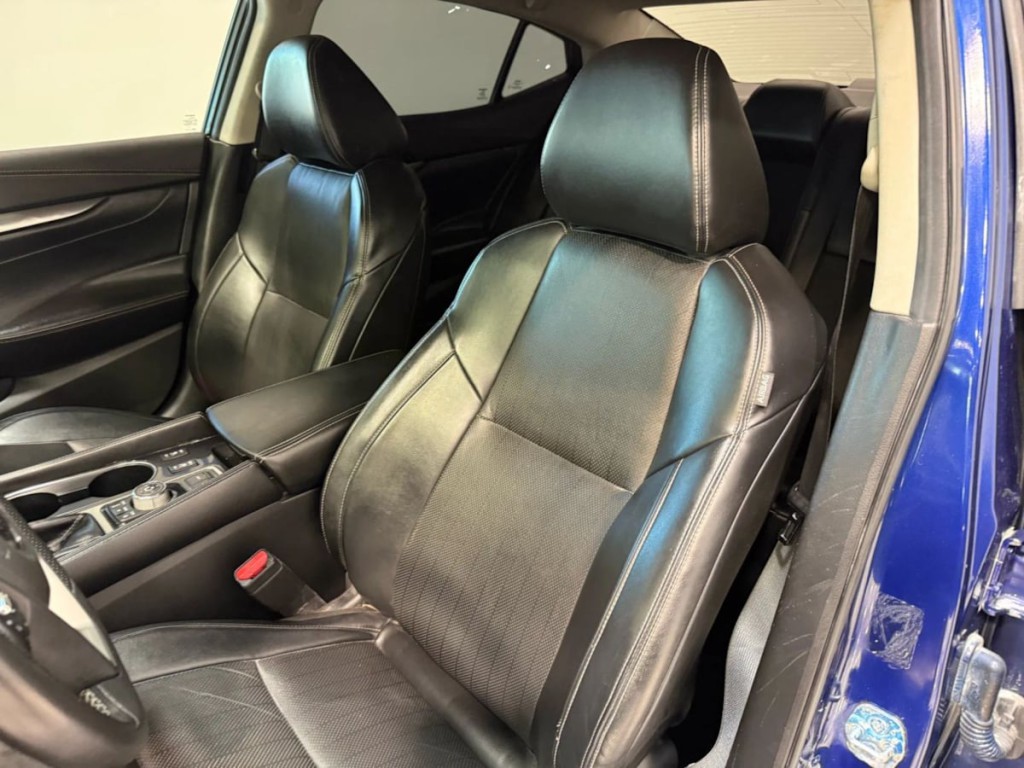 2021 Nissan Maxima Image 22