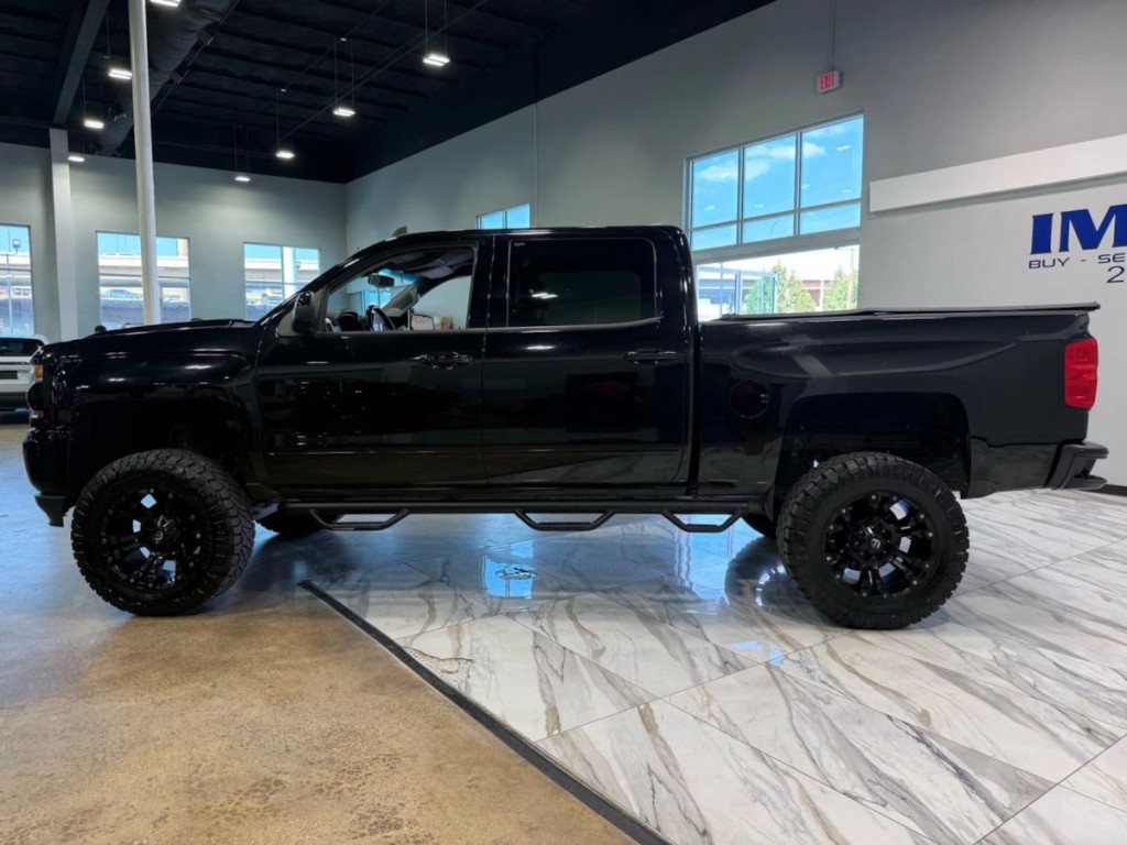 2017 Chevrolet Silverado 1500 Image 9