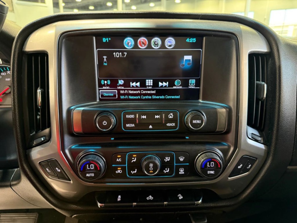 2017 Chevrolet Silverado 1500 Image 19