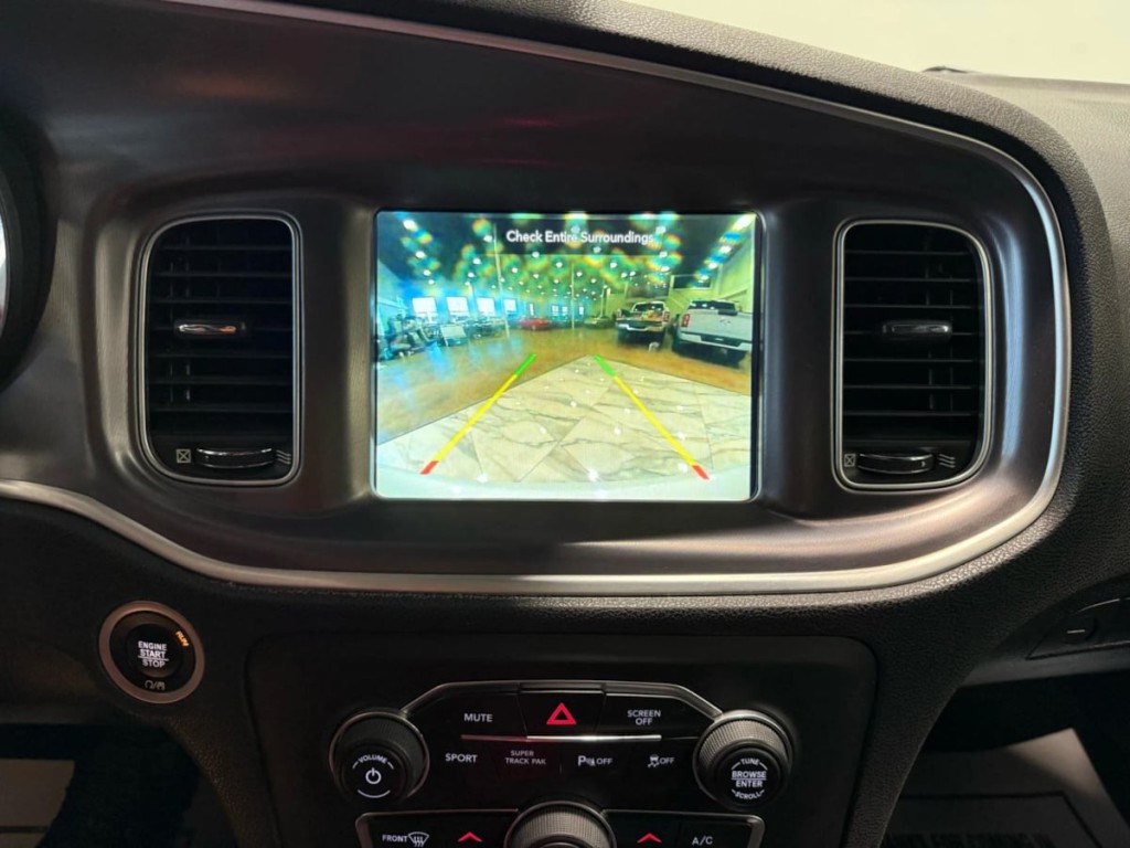 2020 Dodge Charger Image 19