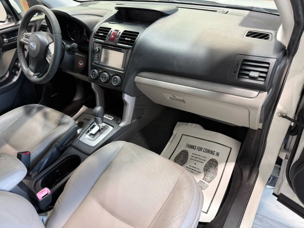 2014 Subaru Forester Image 28
