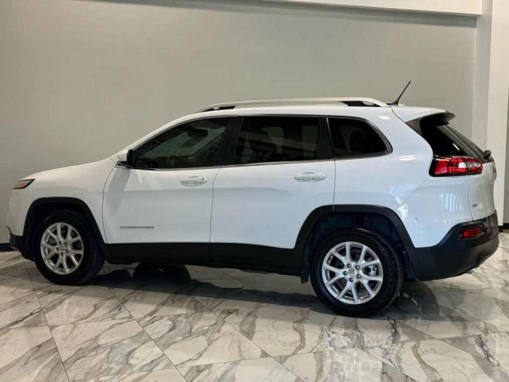 2018 Jeep Cherokee Image 9