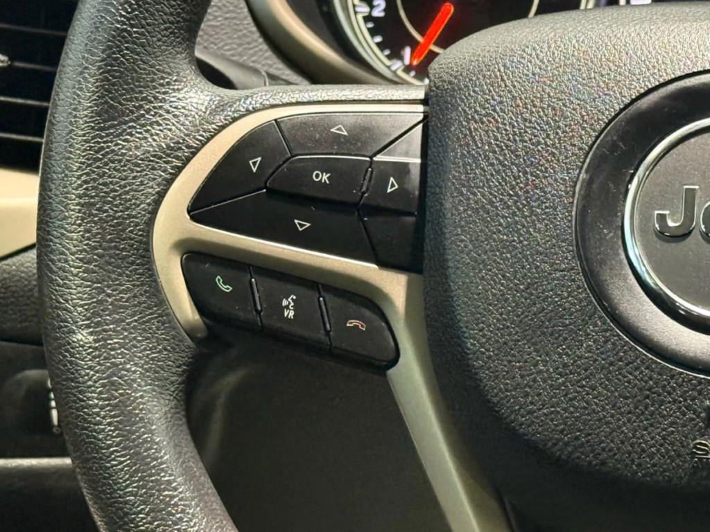2018 Jeep Cherokee Image 15