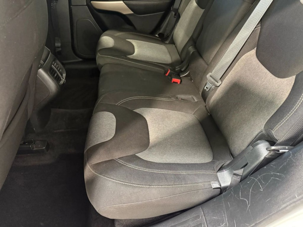 2018 Jeep Cherokee Image 25