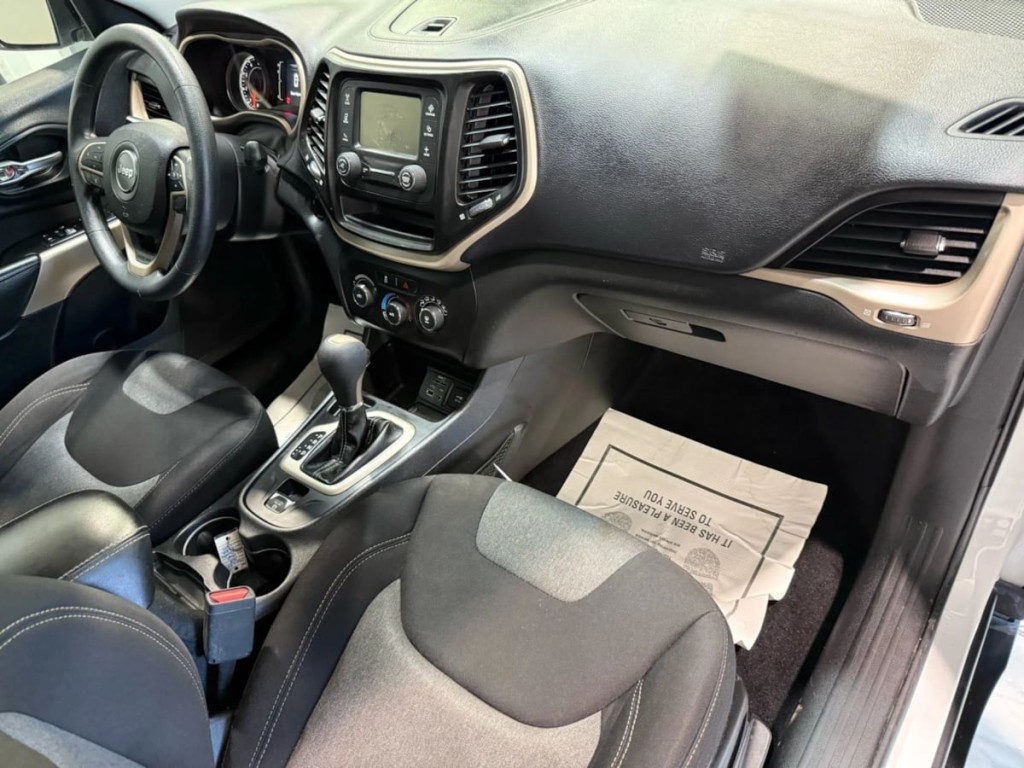 2018 Jeep Cherokee Image 26