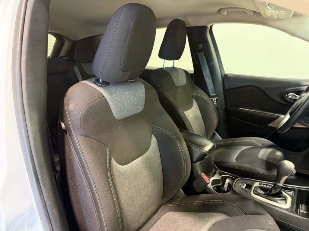 2018 Jeep Cherokee Image 27