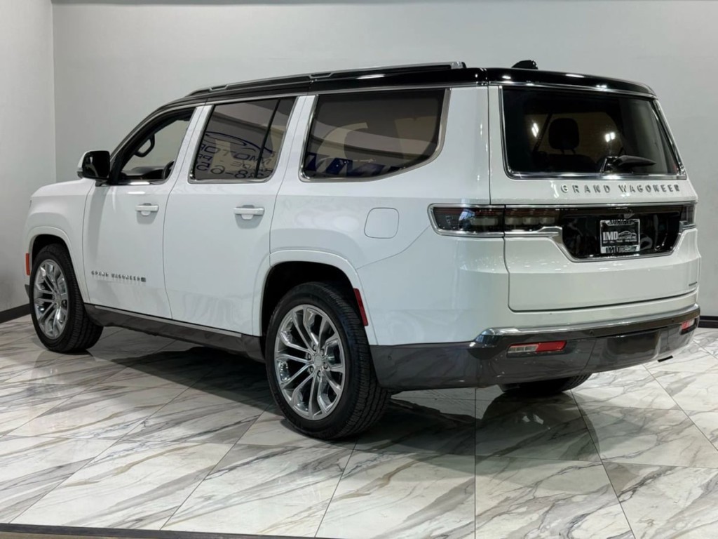2022 Jeep Grand Cherokee Image 8