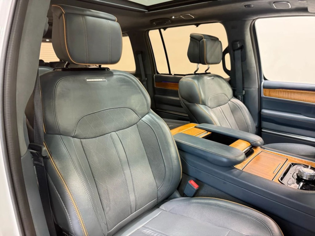 2022 Jeep Grand Cherokee Image 28